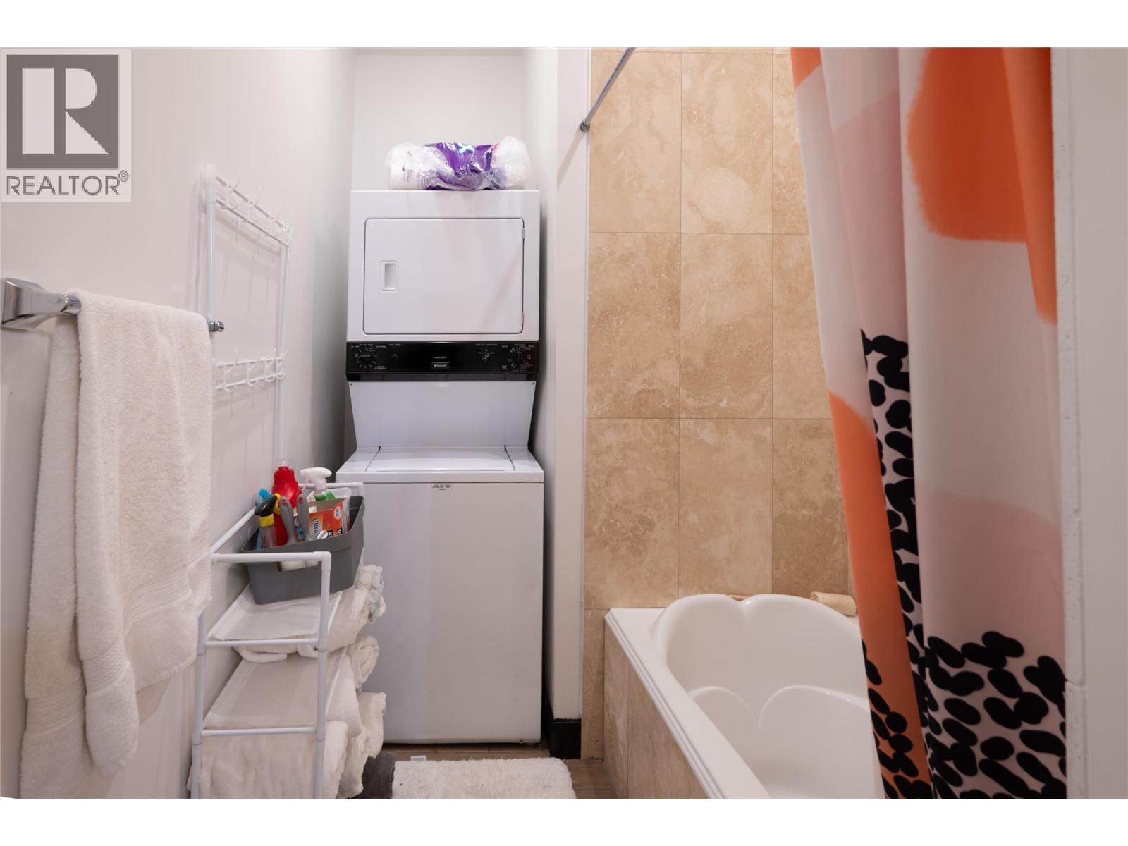 2418 FAIRWAYS Drive, Kamloops