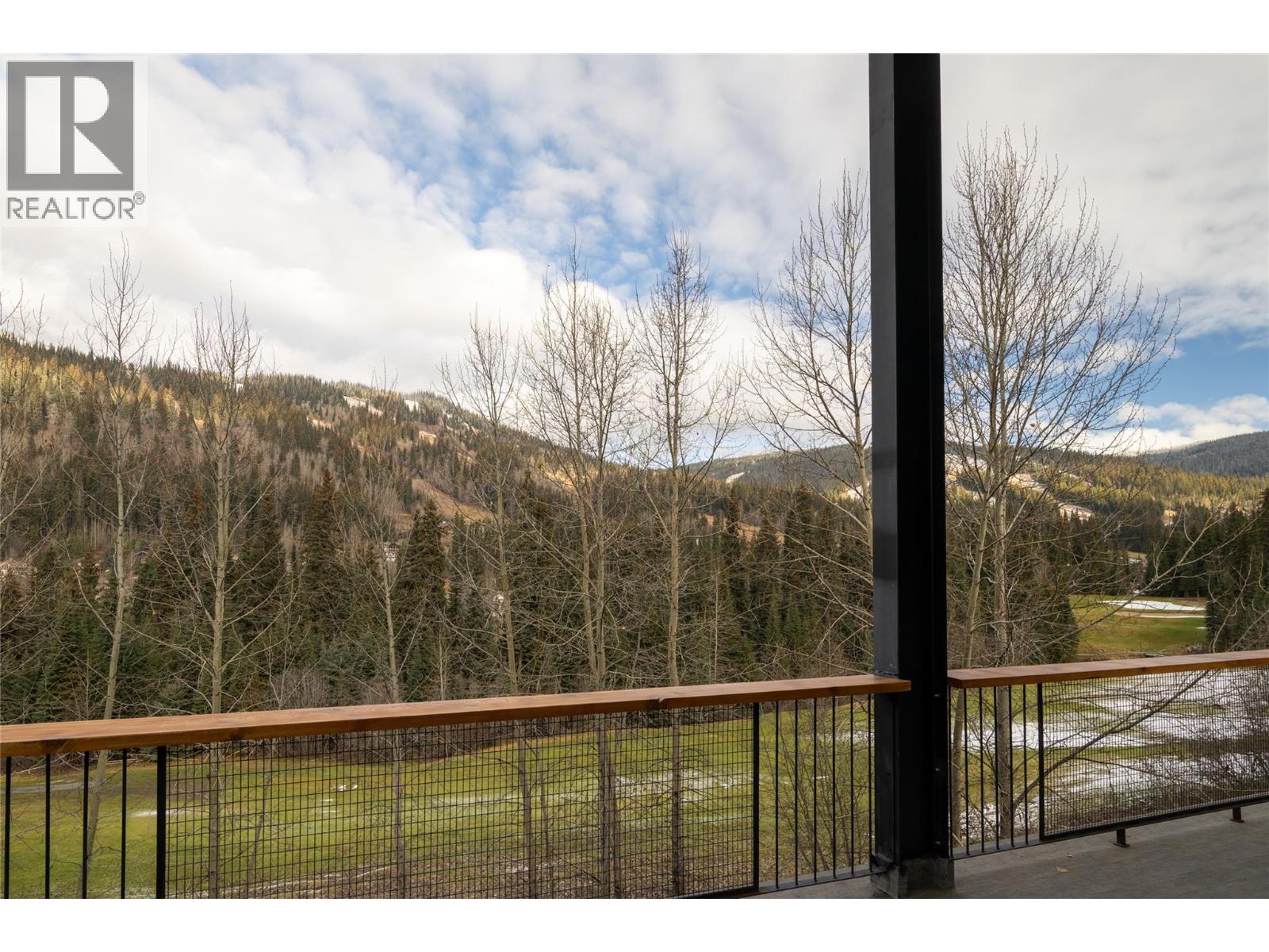 2418 FAIRWAYS Drive, Kamloops