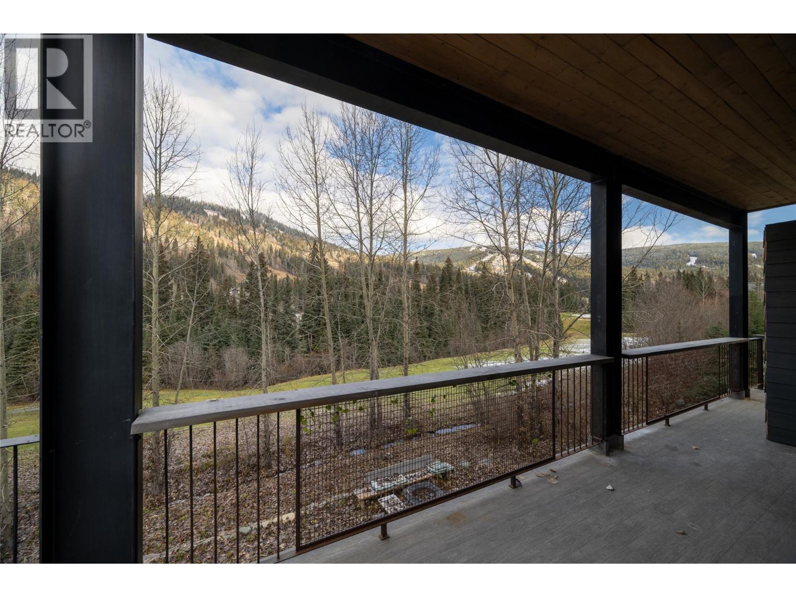 2418 FAIRWAYS Drive, Kamloops