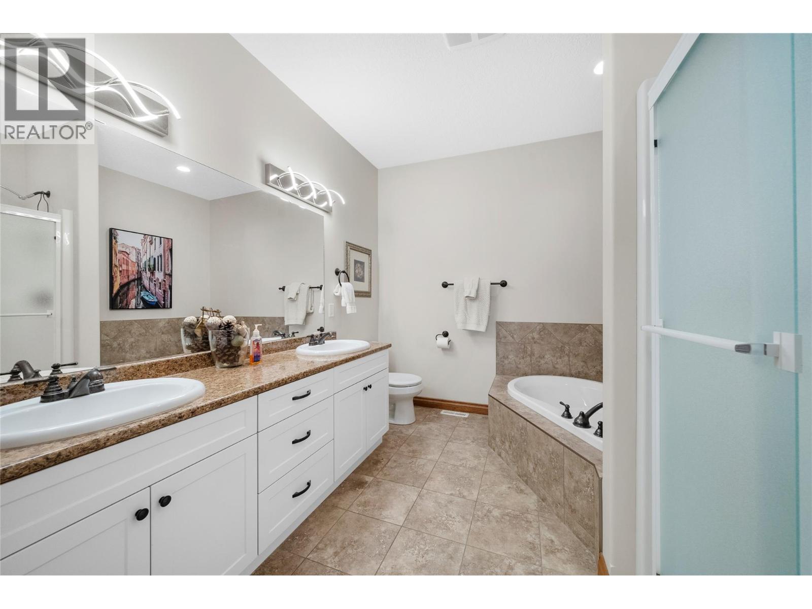 8 2680 Golf Course Drive, Blind Bay