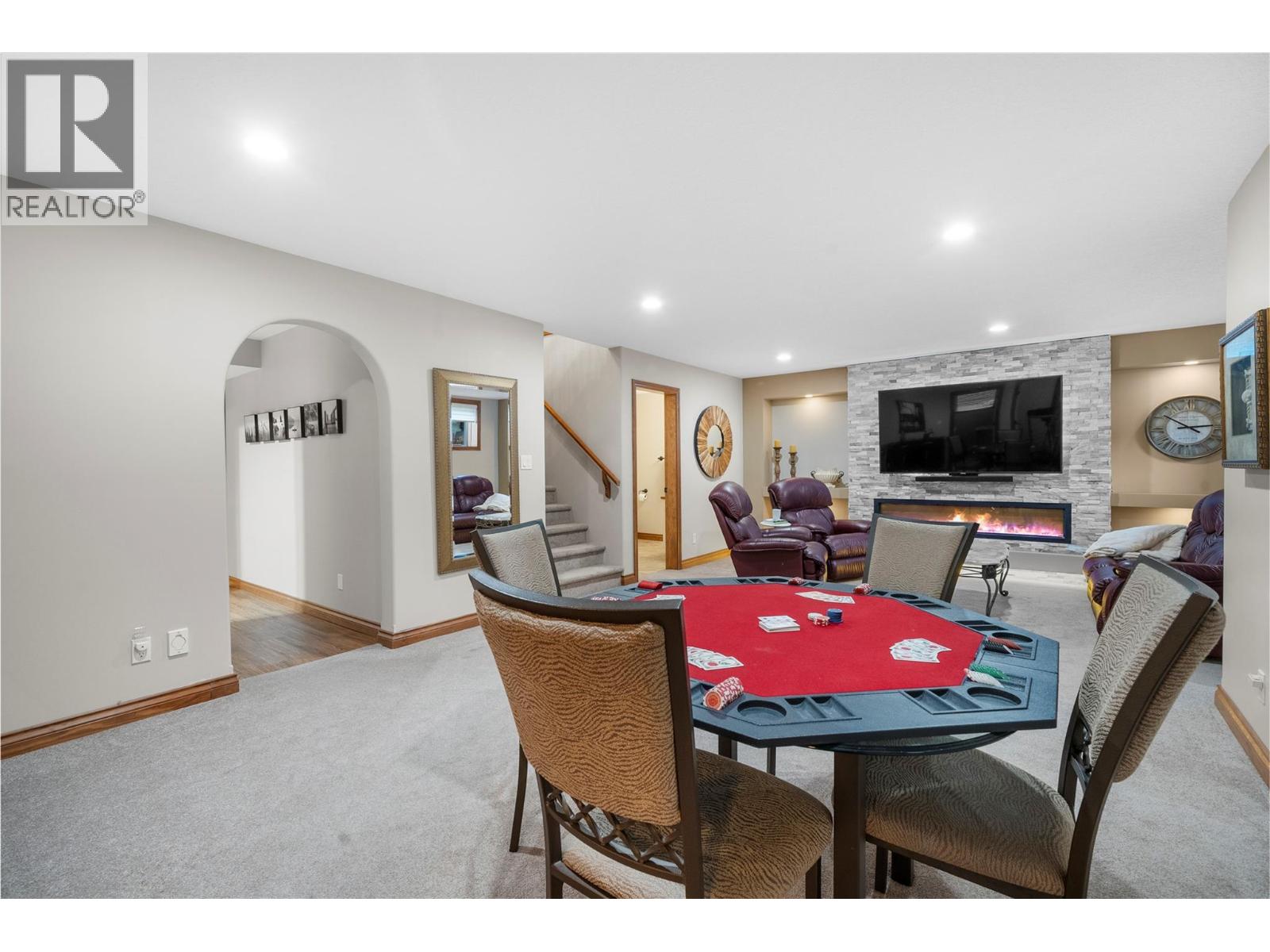 8 2680 Golf Course Drive, Blind Bay