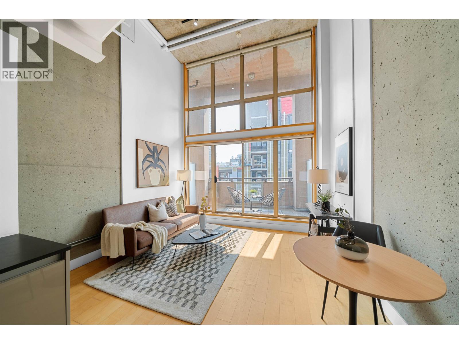 413 1529 W 6TH AVENUE, Vancouver