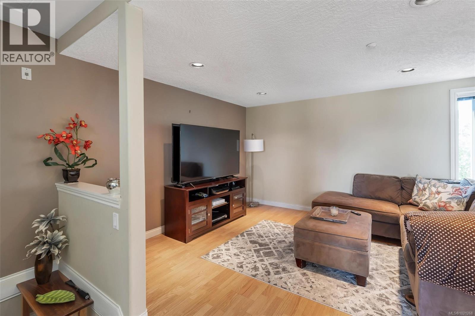 10 7847 East Saanich Road, Central Saanich