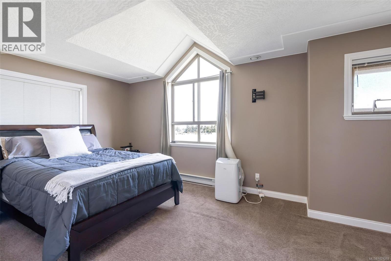 10 7847 East Saanich Road, Central Saanich