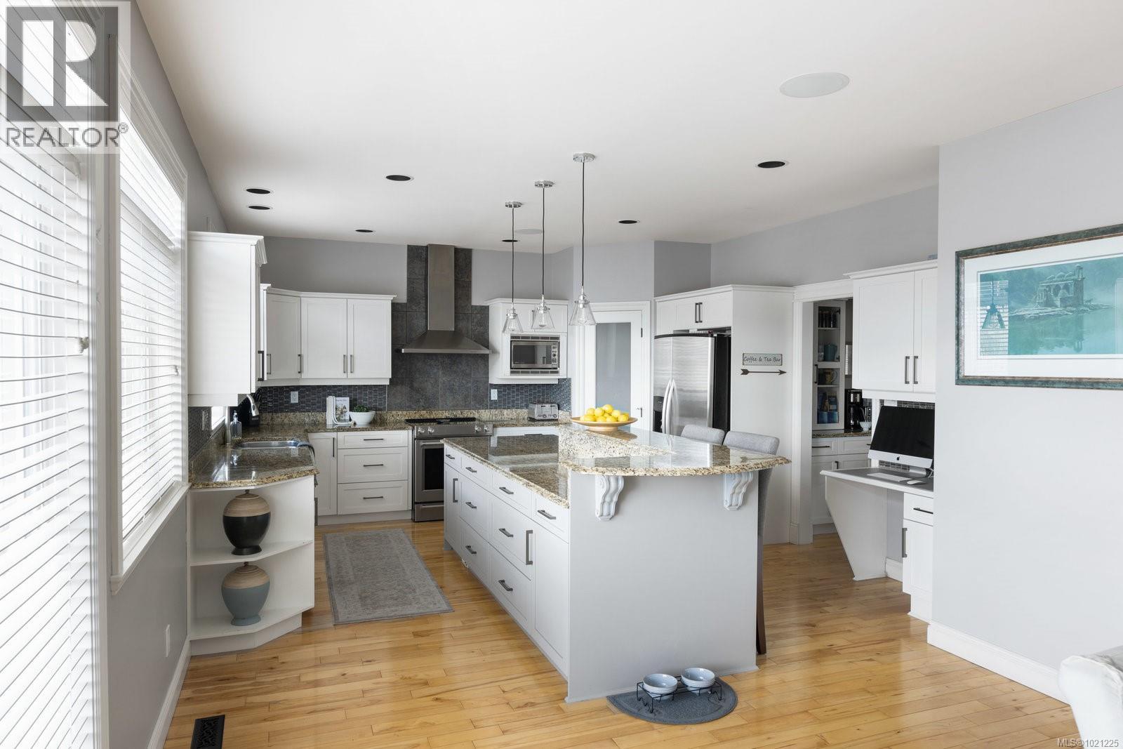  2019 Troon Court, Langford