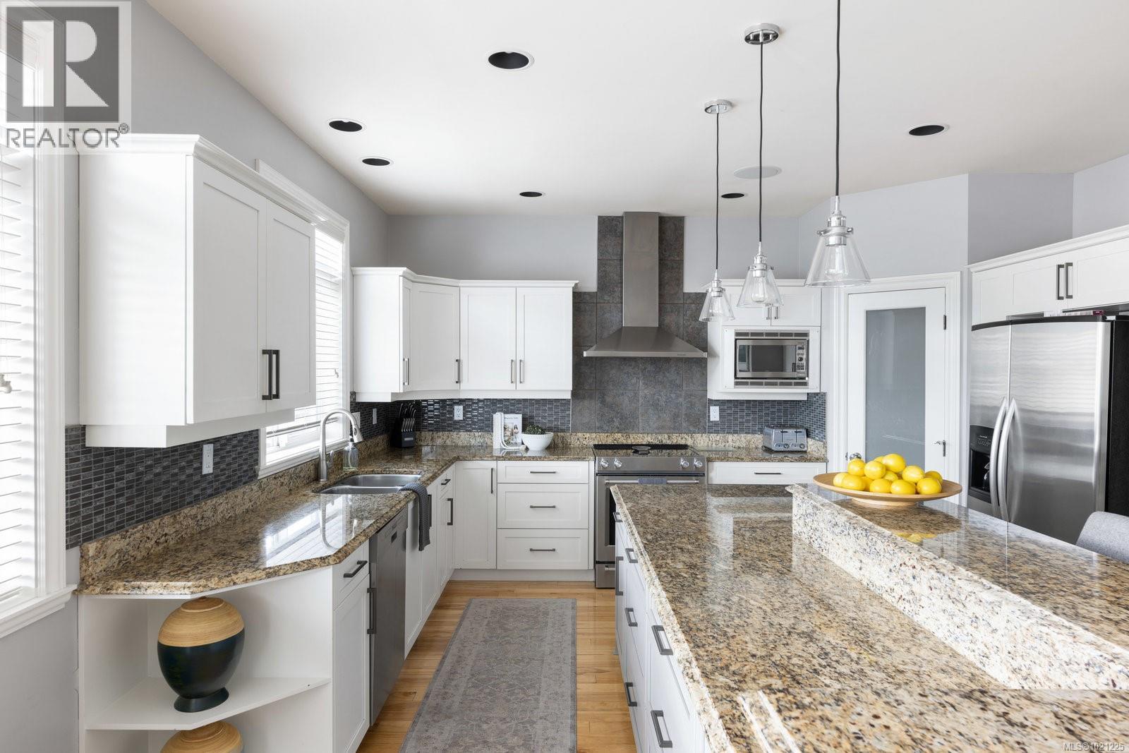  2019 Troon Court, Langford