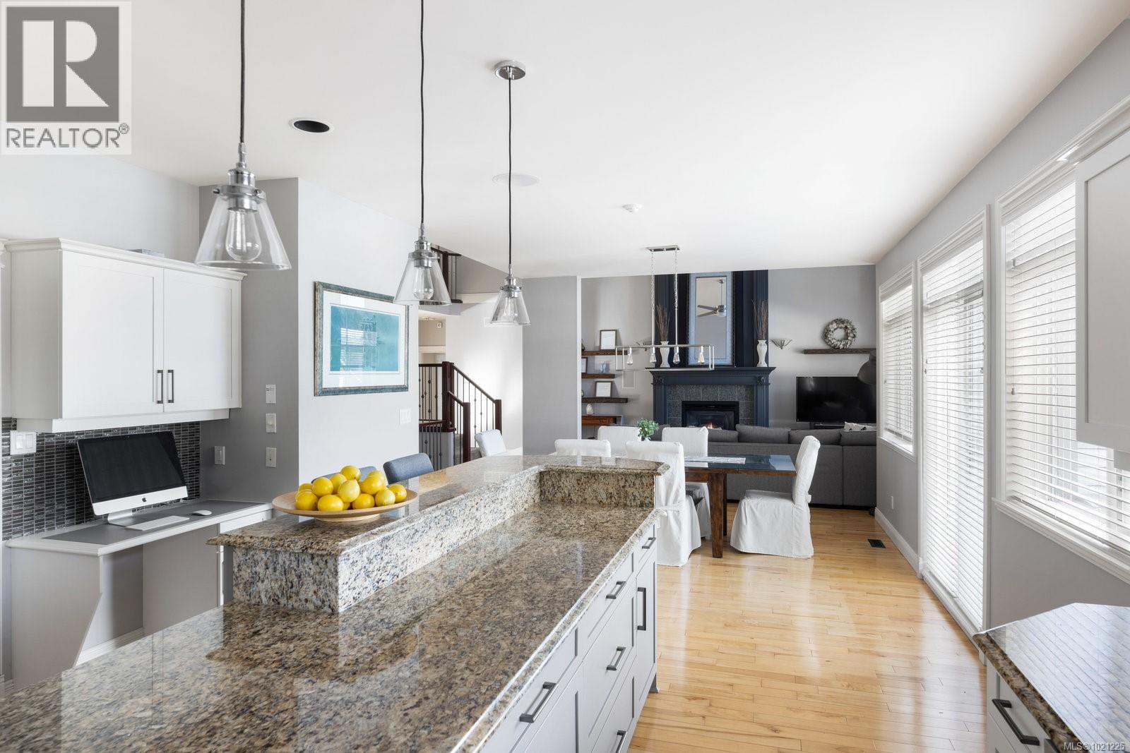  2019 Troon Court, Langford