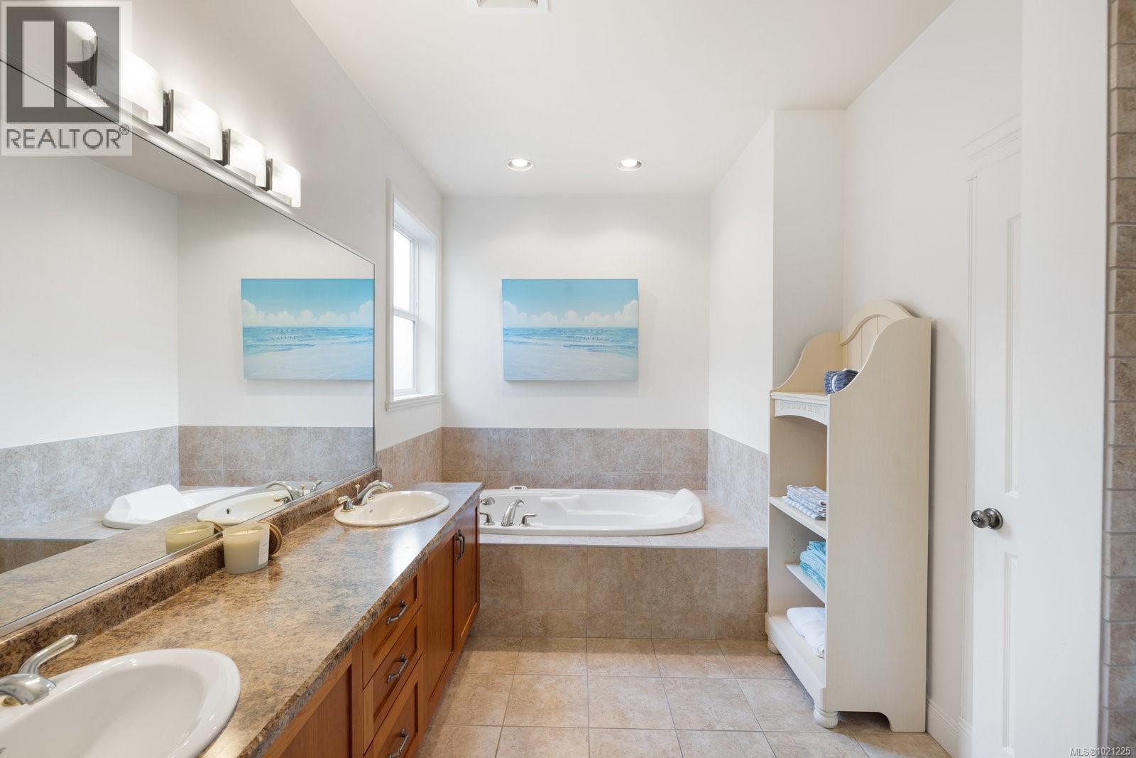  2019 Troon Court, Langford