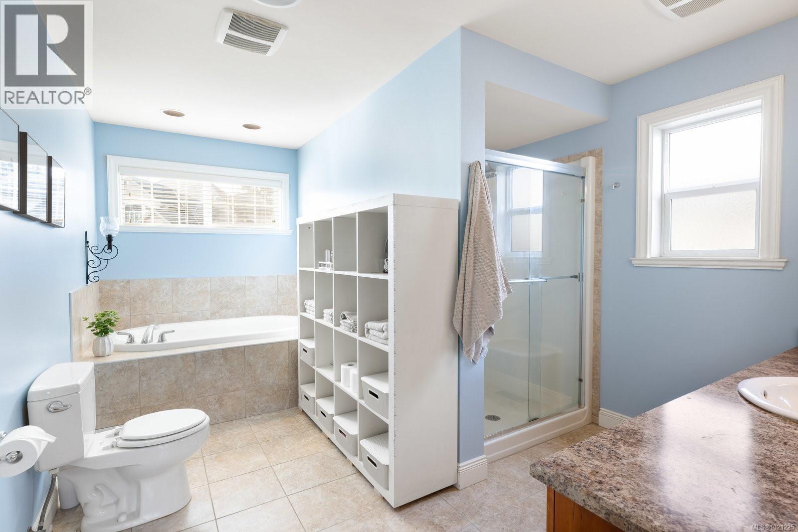  2019 Troon Court, Langford