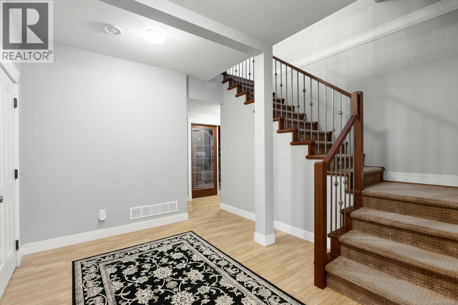  2019 Troon Court, Langford