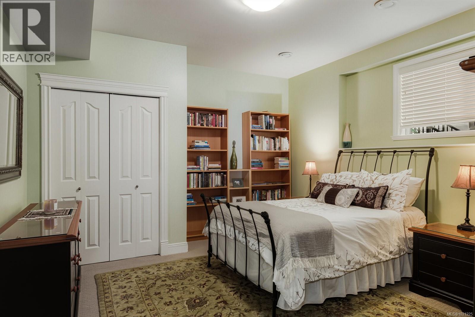  2019 Troon Court, Langford