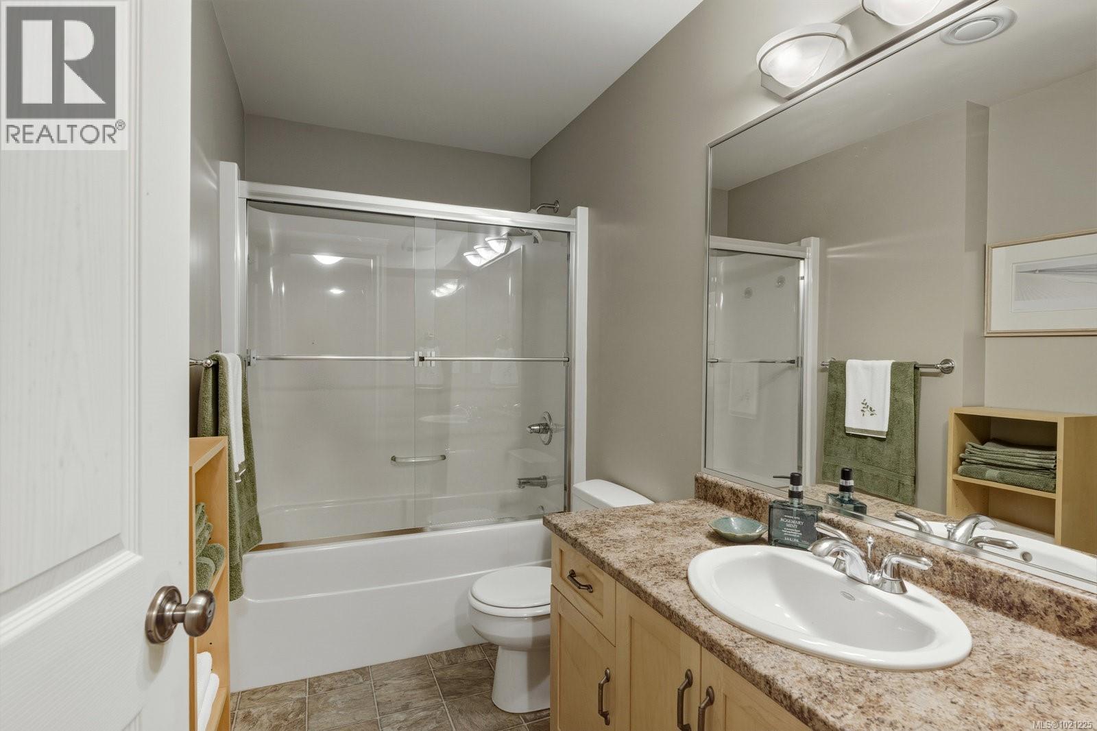  2019 Troon Court, Langford