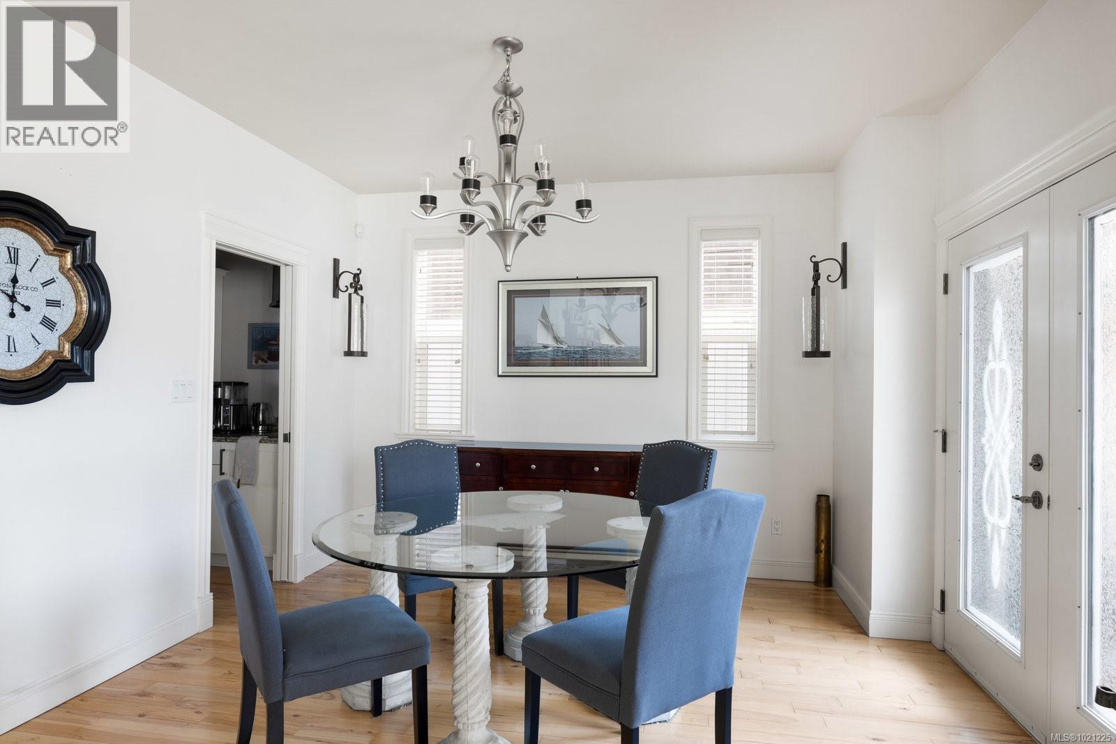  2019 Troon Court, Langford