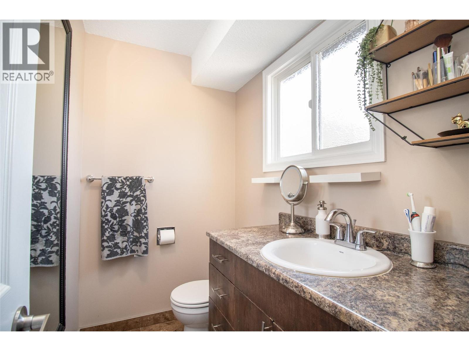  1310 Mary Court, Kelowna