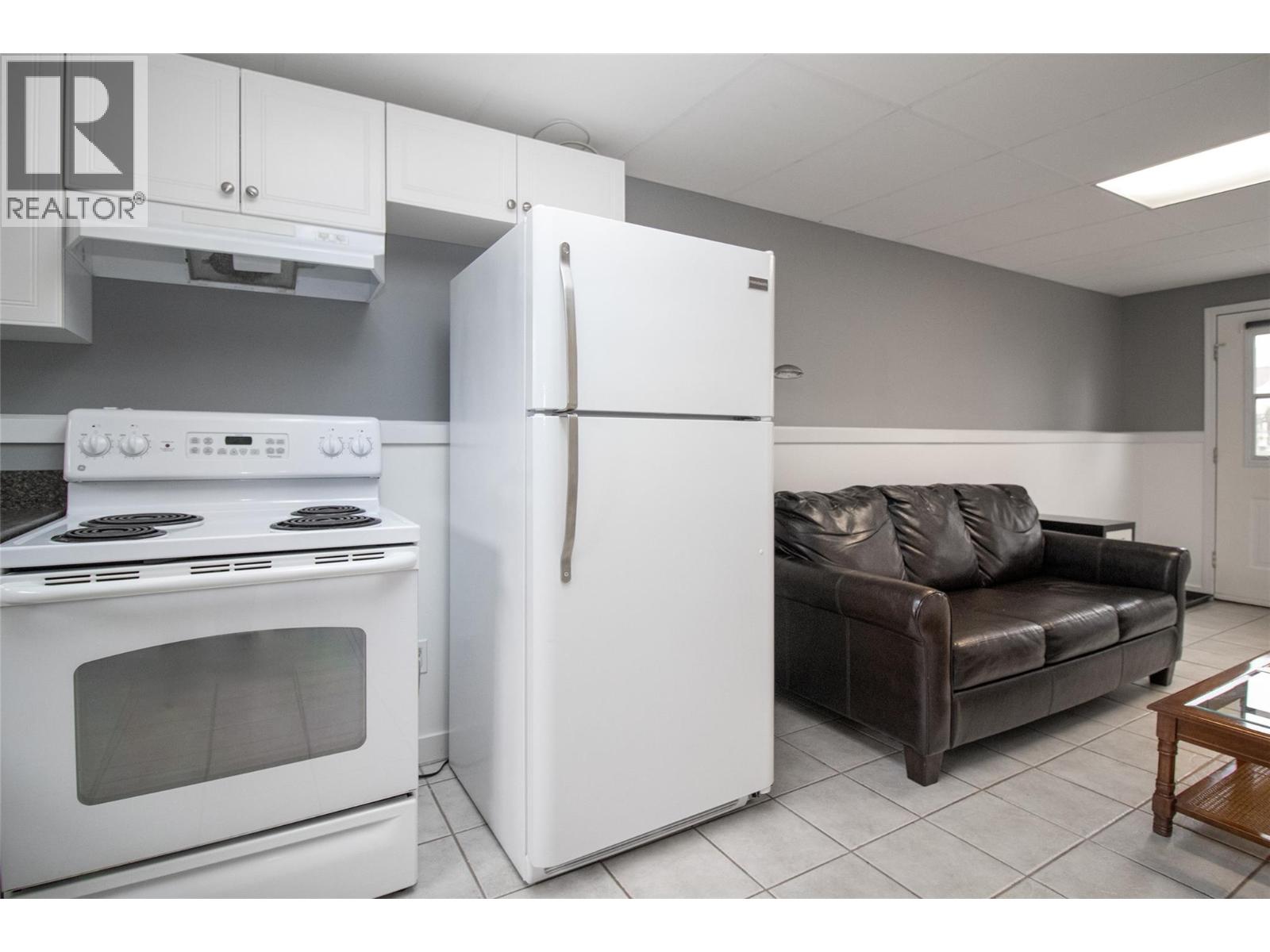  1310 Mary Court, Kelowna