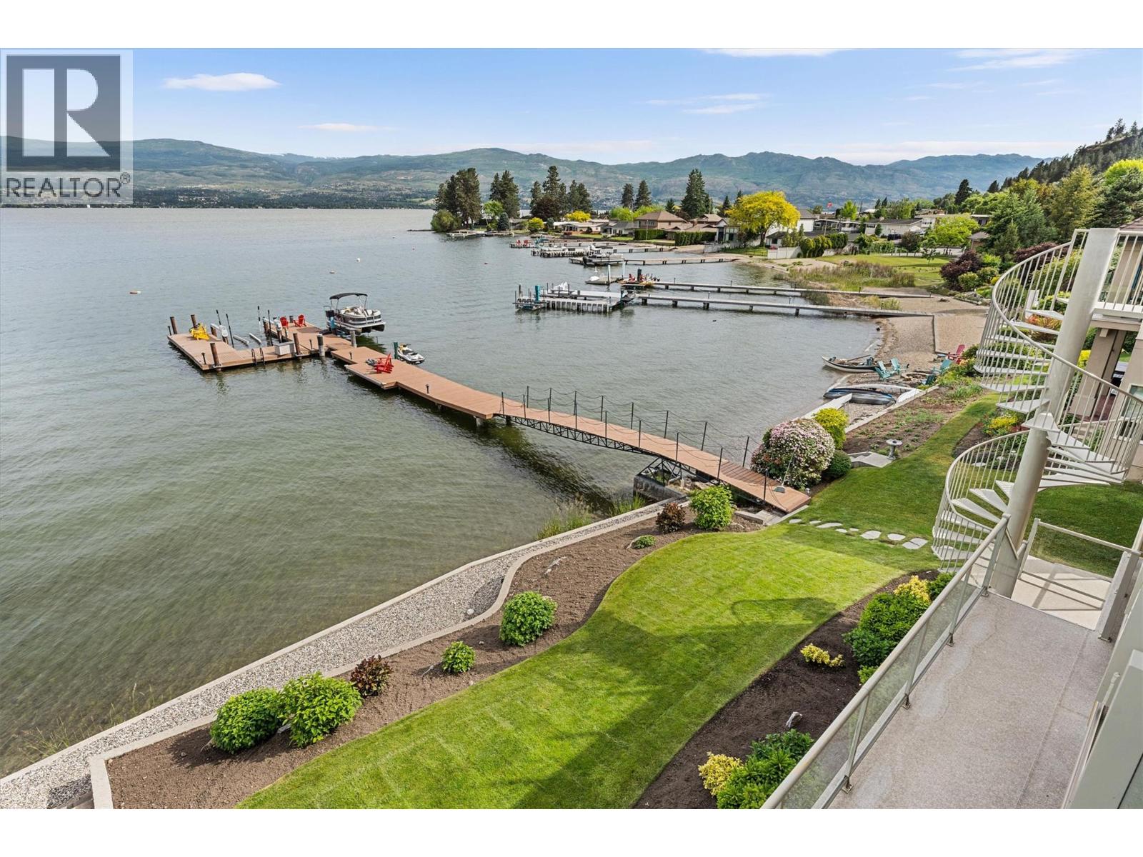  529 Zdralek Cove, West Kelowna