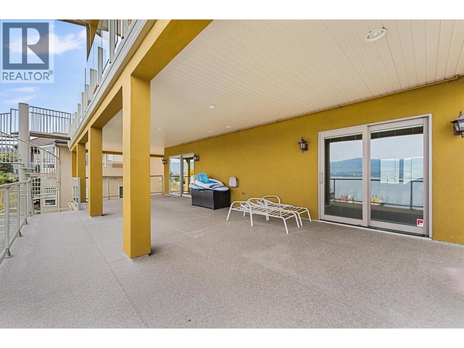  529 Zdralek Cove, West Kelowna