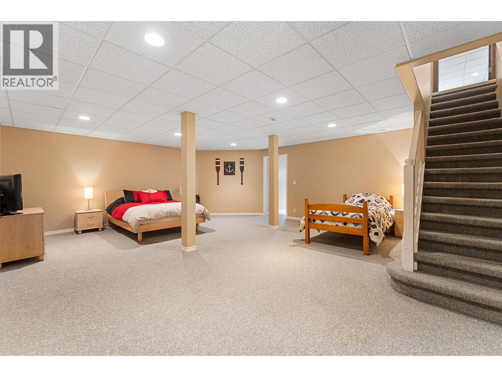  529 Zdralek Cove, West Kelowna