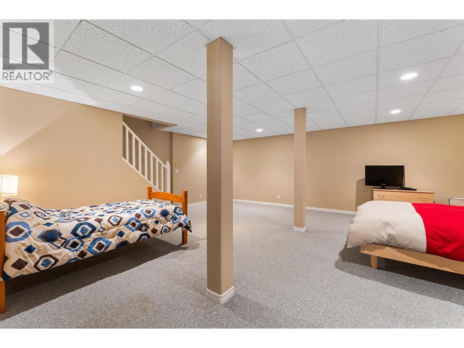  529 Zdralek Cove, West Kelowna