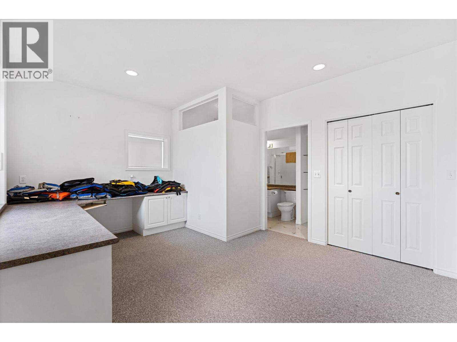  529 Zdralek Cove, West Kelowna