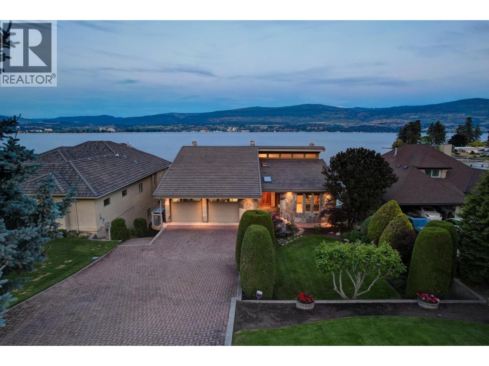  529 Zdralek Cove, West Kelowna