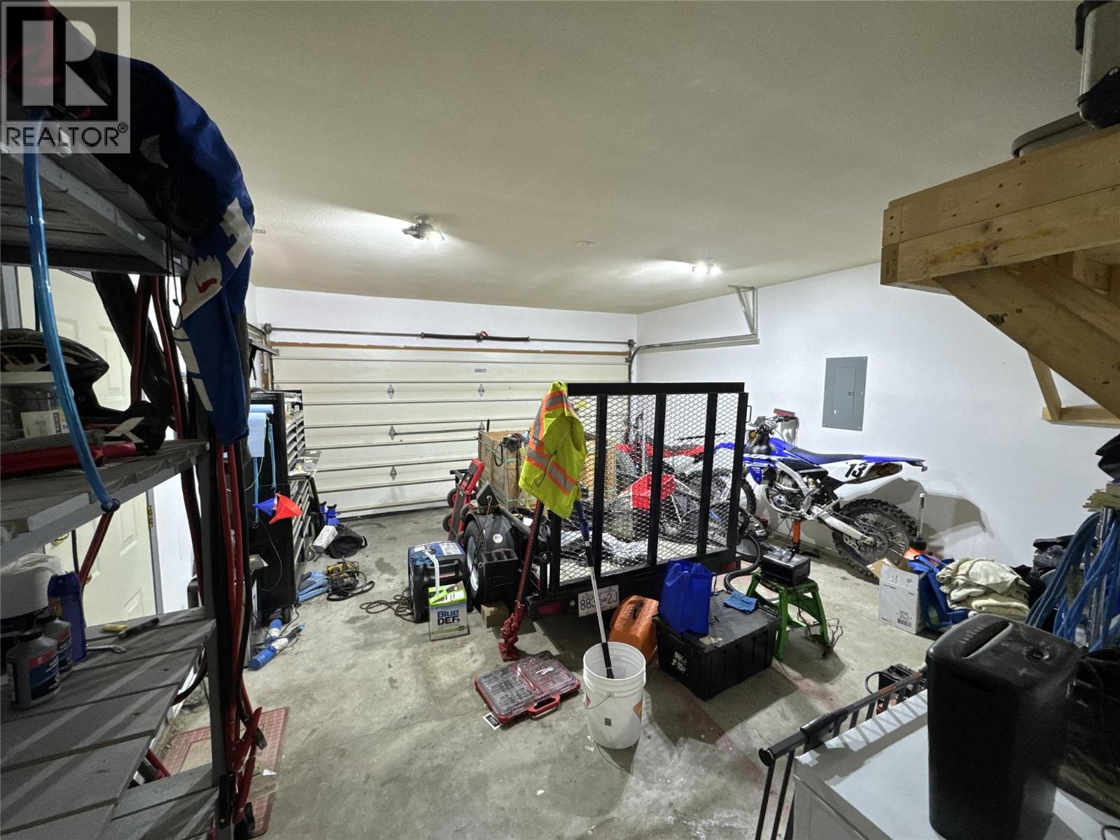 2313 Clapperton Avenue, Merritt