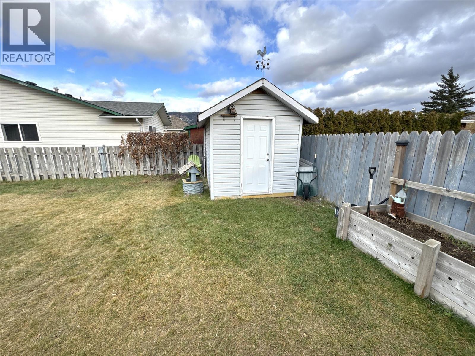 2313 Clapperton Avenue, Merritt