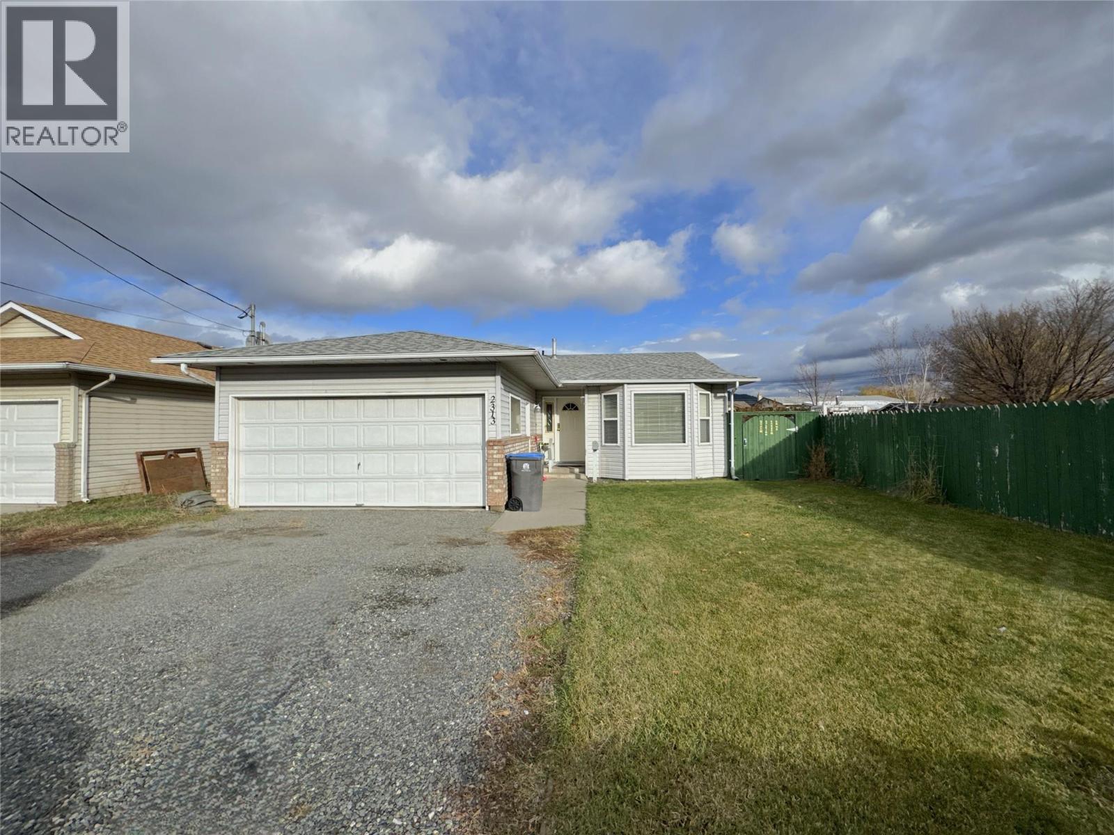 2313 Clapperton Avenue, Merritt