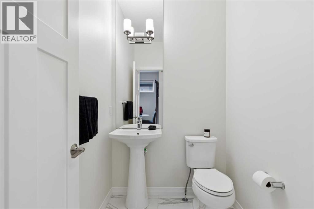 44 Riviera Court, Cochrane