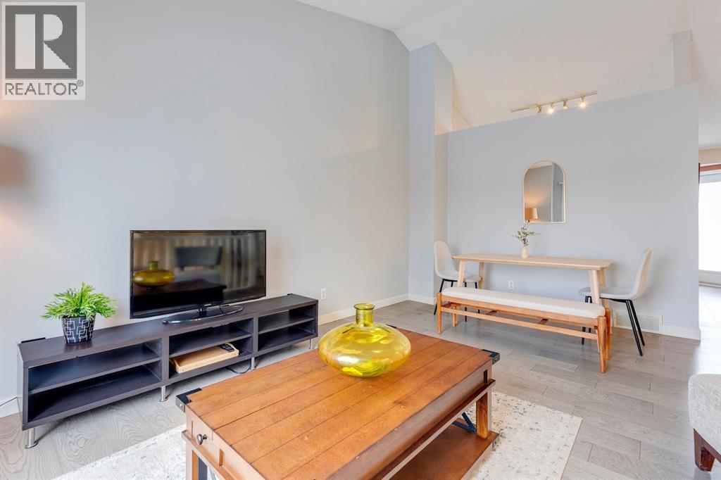 Single Family House for Sale in  Sunlake Gardens SE Sundance Calgary 