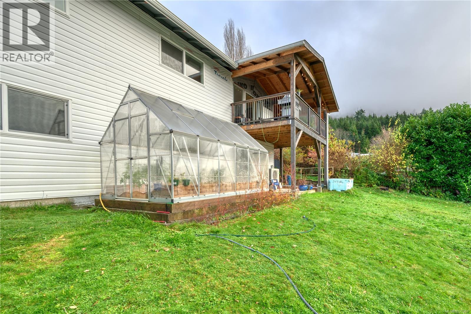 1144 HAIDA AVE - 30