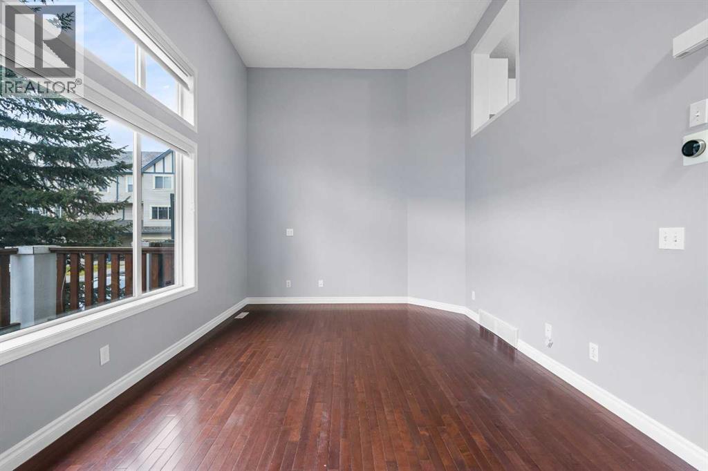 Single Family House 4 Level for Sale in  Copperfield Lane SE Copperfield Calgary 