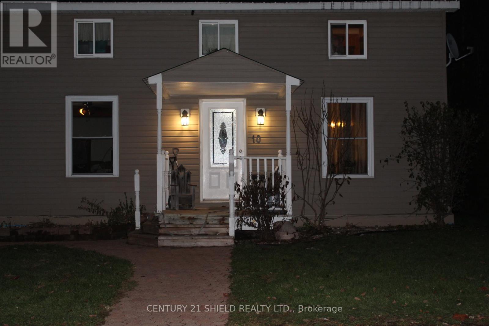 10 ASH STREET - Photo 2 of 28, South Stormont, Ontario