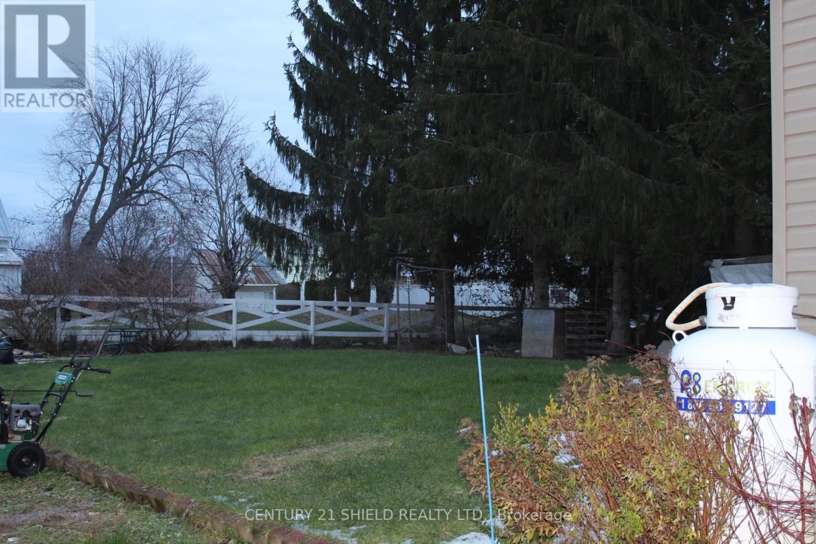 10 ASH STREET - Photo 5 of 28, South Stormont, Ontario