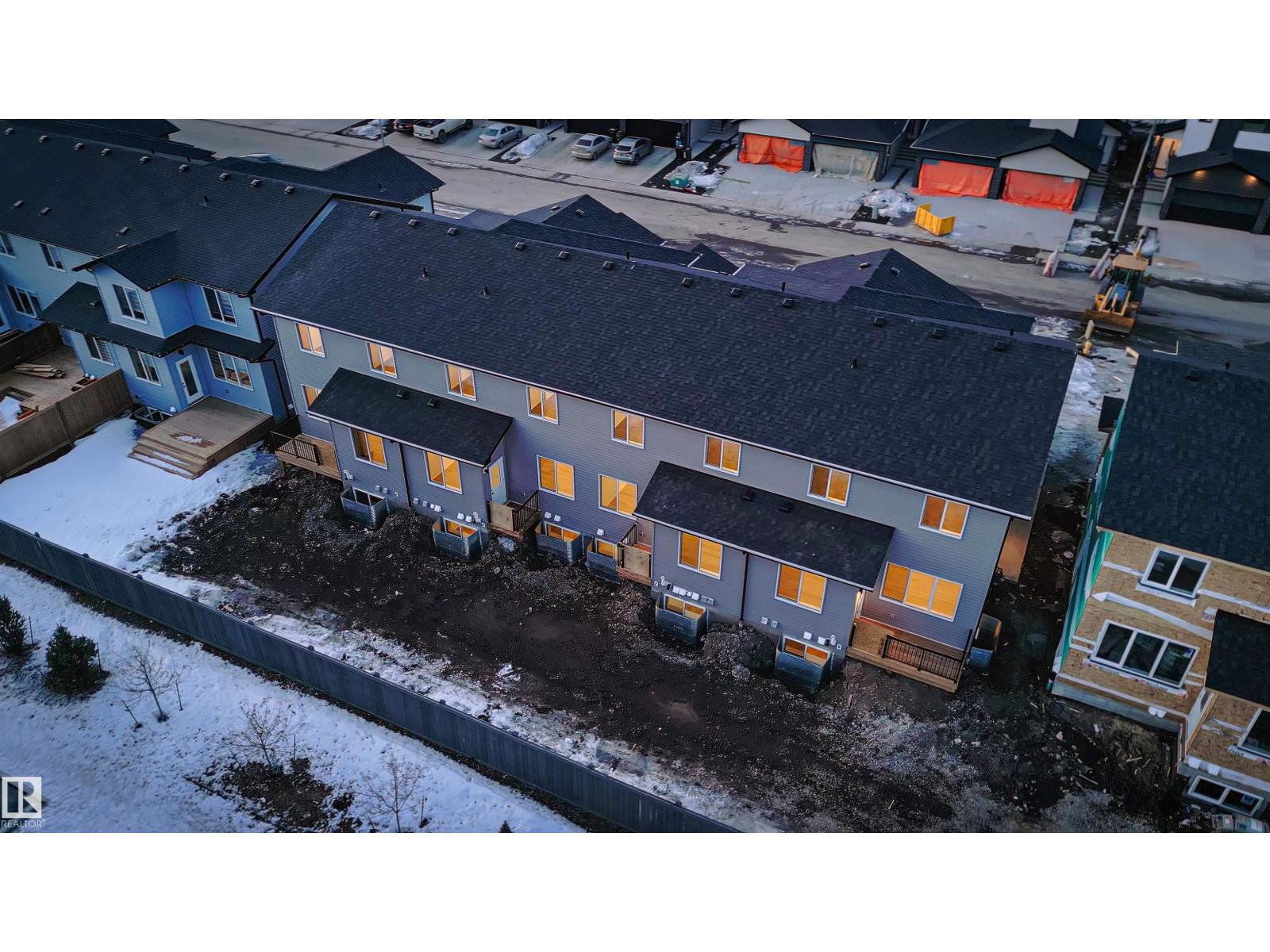7585 174A AV NW - 9