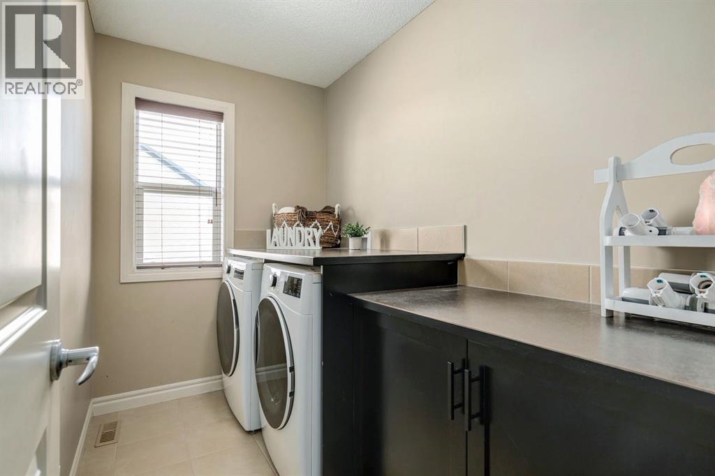 41 Heritage Drive, Cochrane