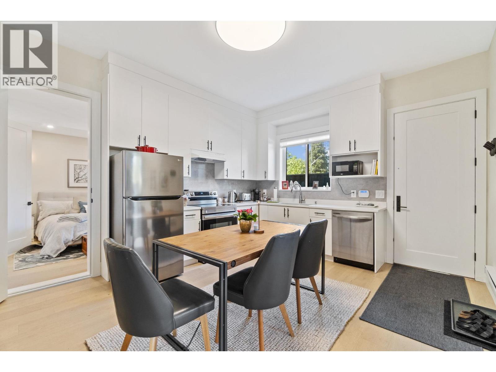 841 RONDEAU STREET, Coquitlam