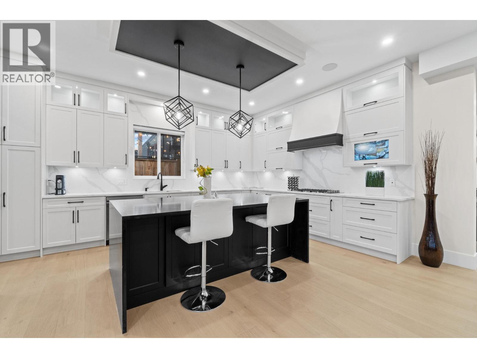 841 RONDEAU STREET, Coquitlam