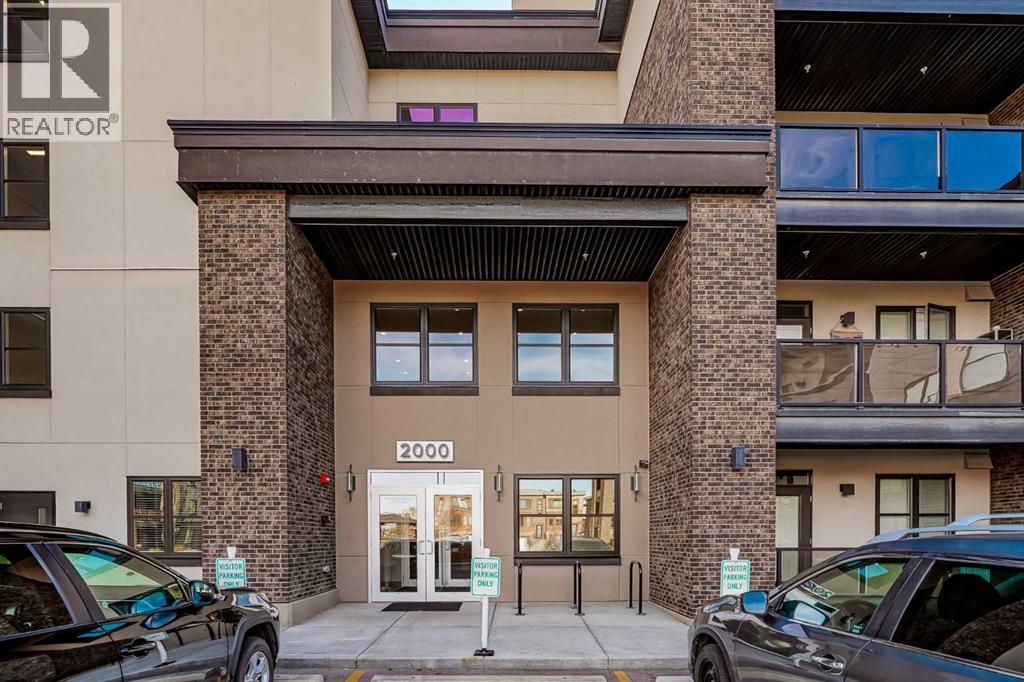 Single Family House for Sale in   Greenbriar Place NW Greenwood/Greenbriar Calgary 