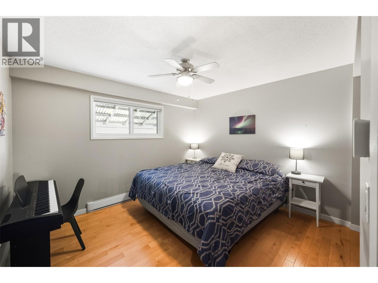 10915 Ward Street, Summerland