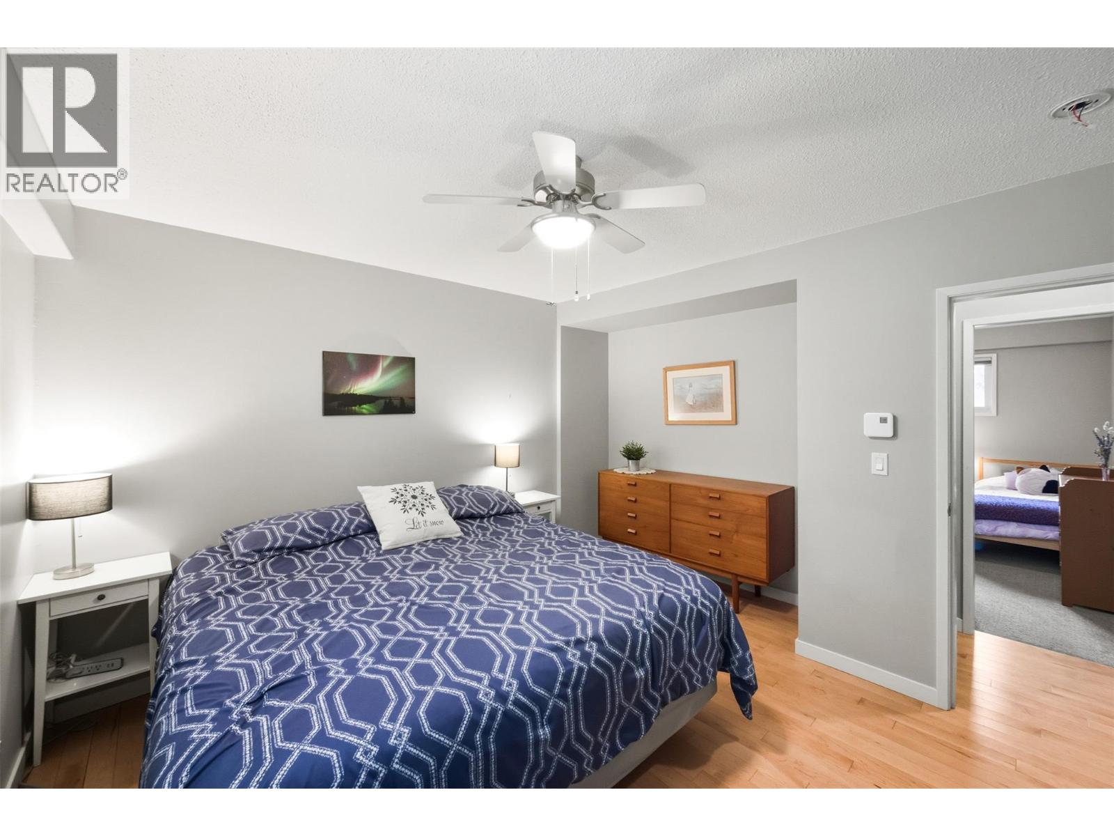 10915 Ward Street, Summerland