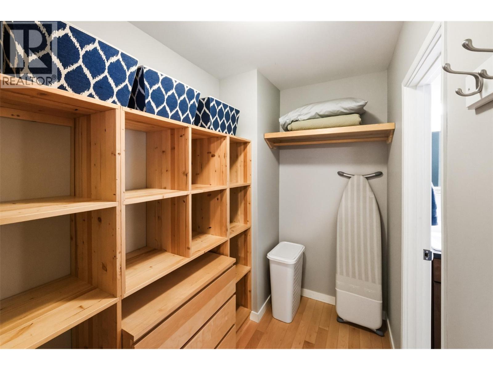 10915 Ward Street, Summerland