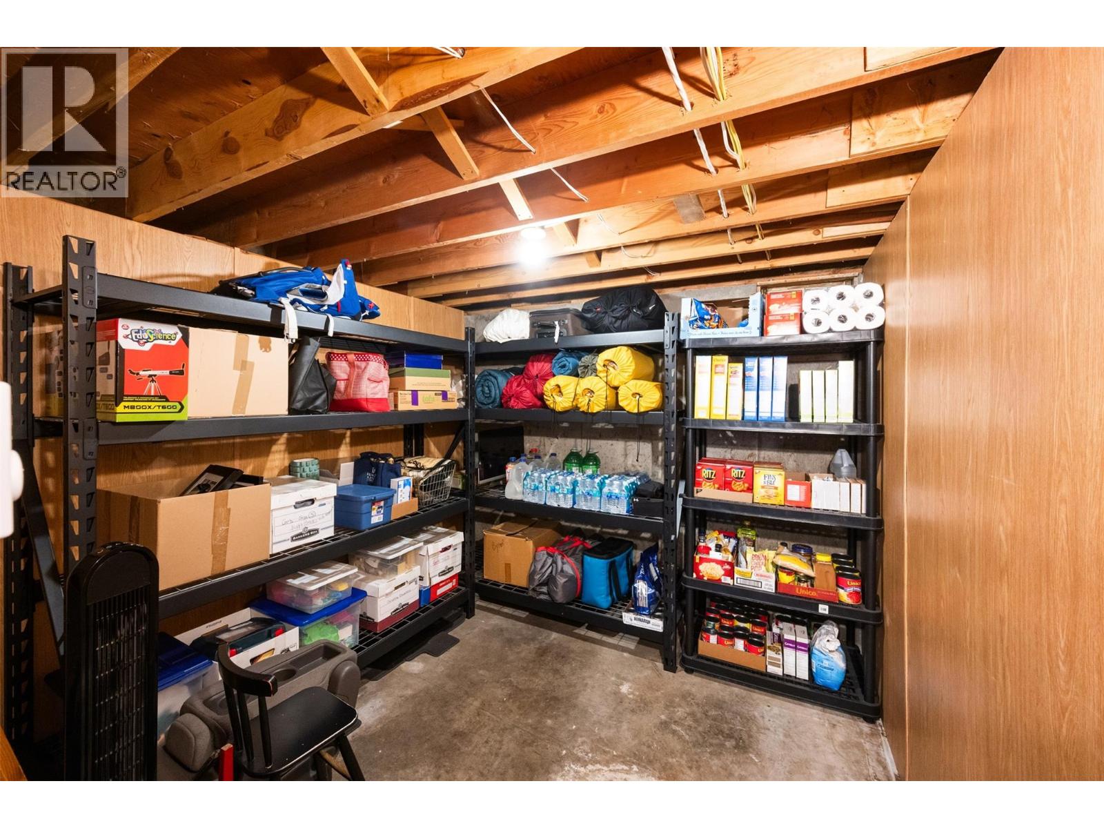 10915 Ward Street, Summerland