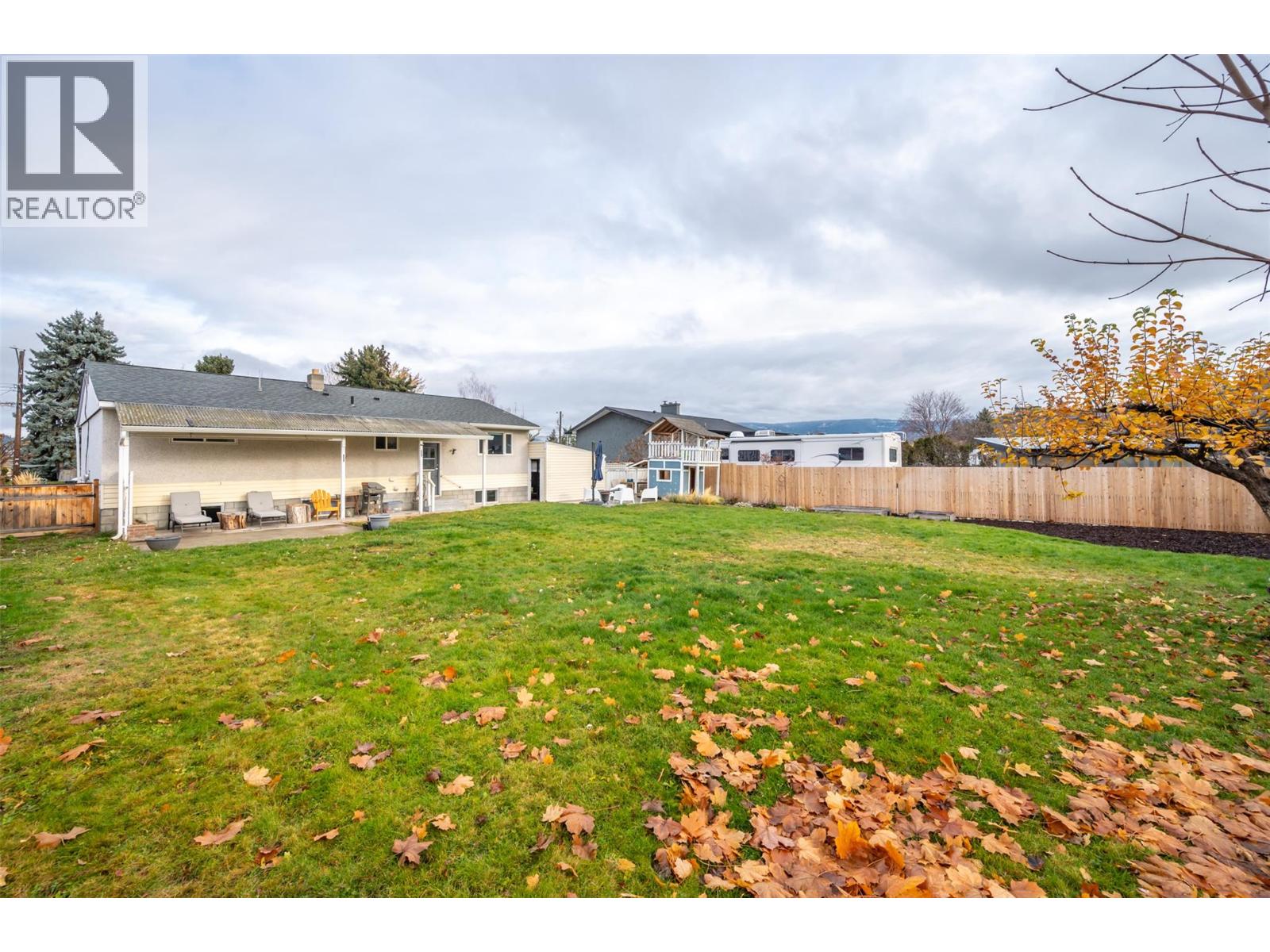 10915 Ward Street, Summerland
