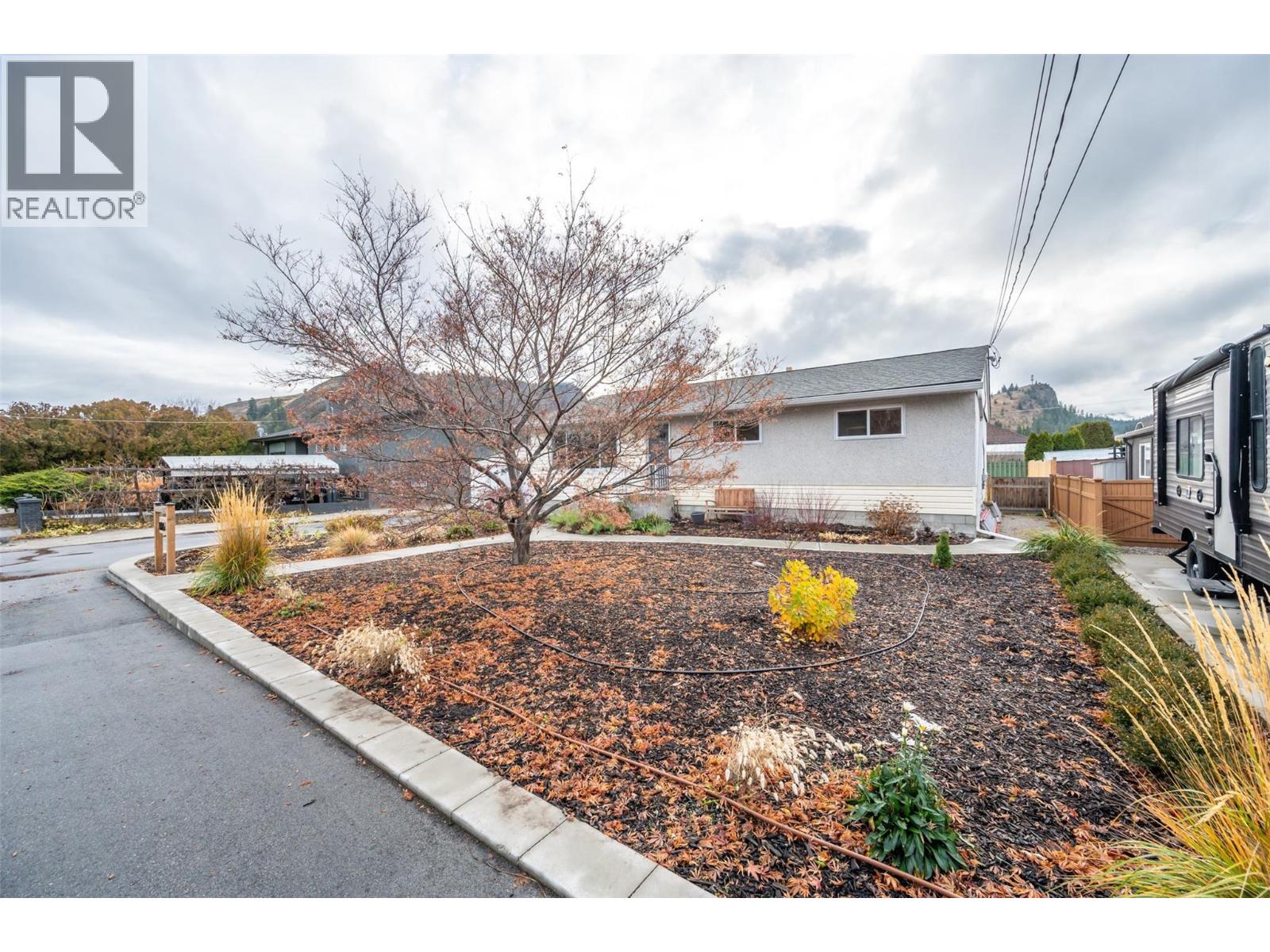 10915 Ward Street, Summerland