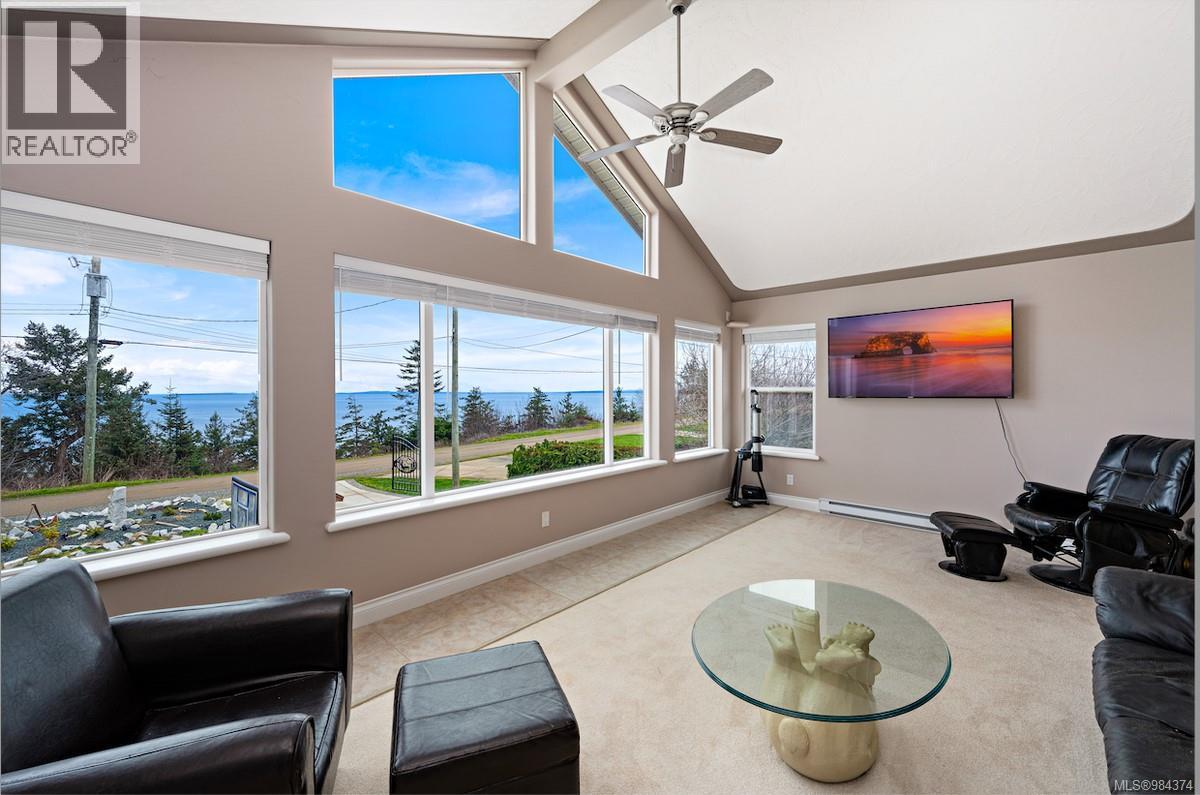 321 Wireless Rd, Comox