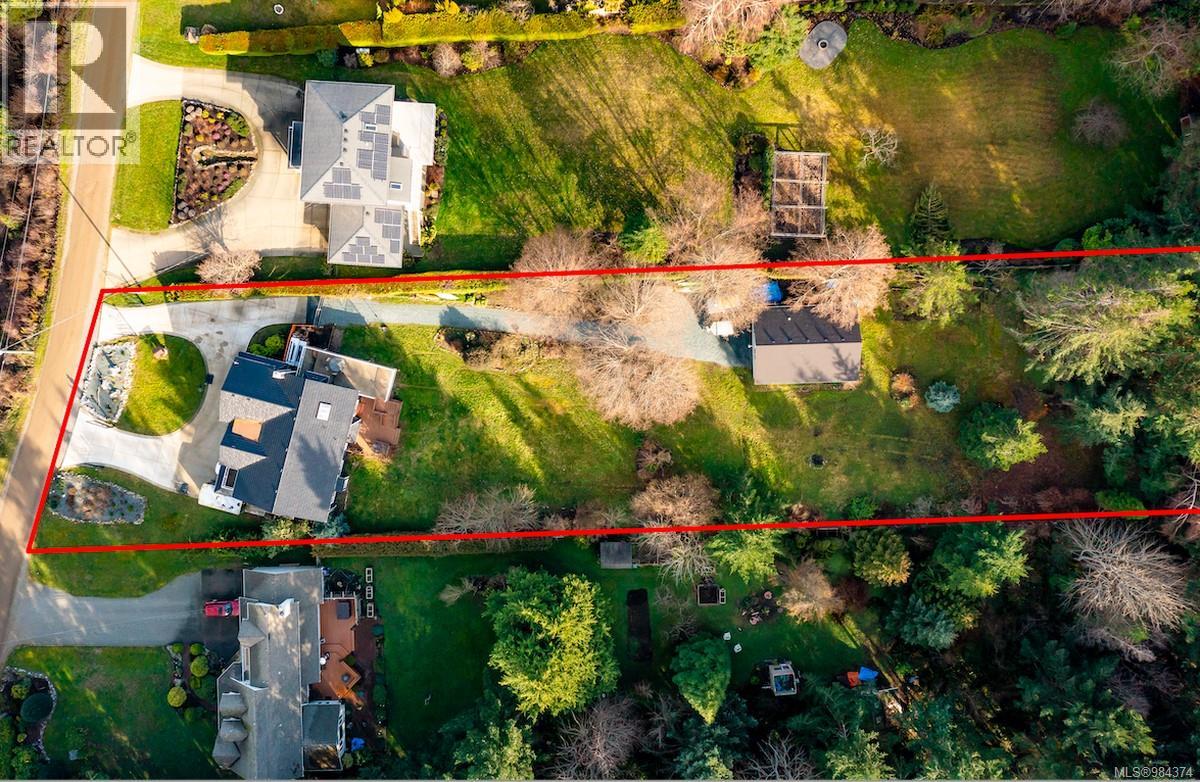 321 Wireless Rd, Comox