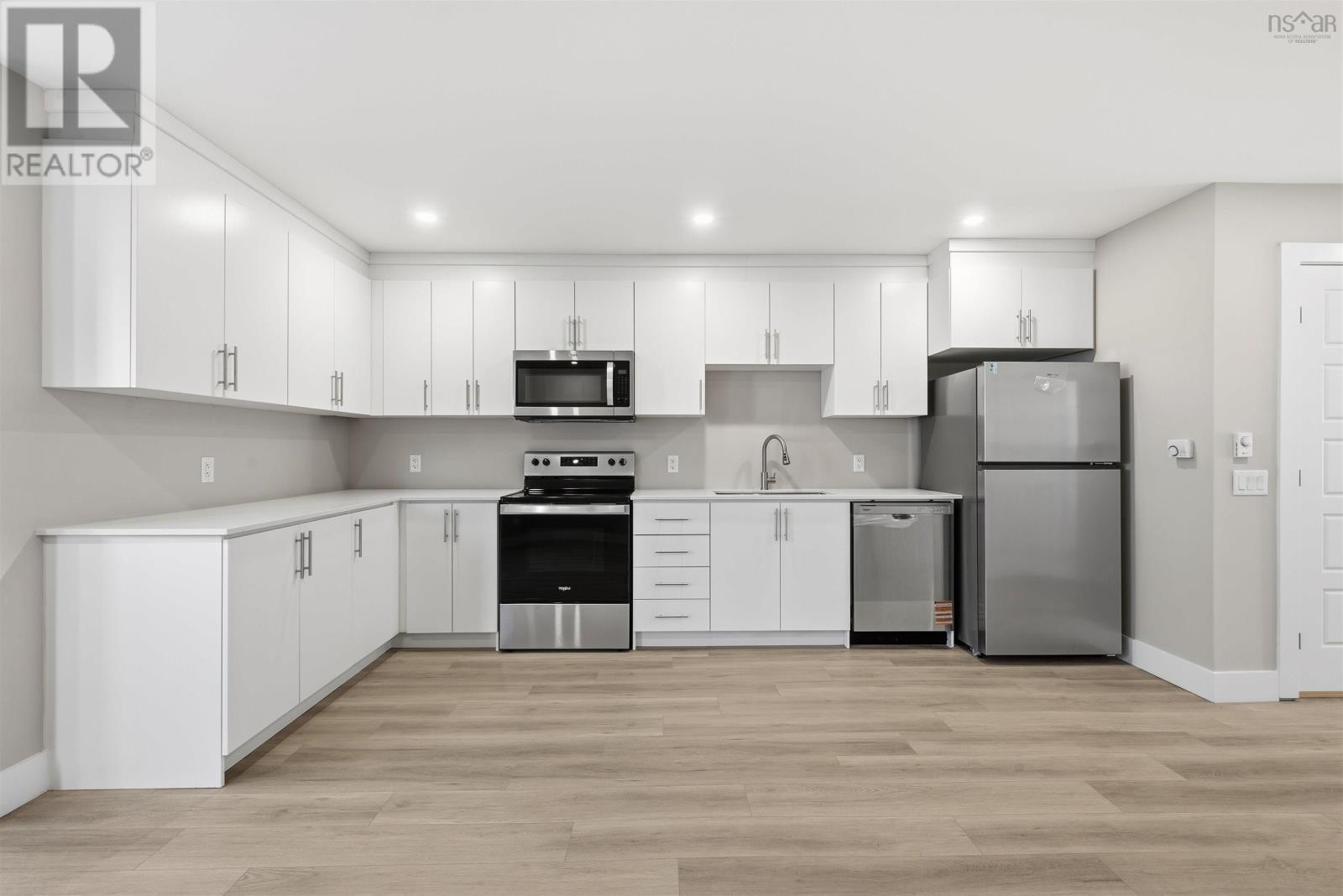 Property 7 of 51 of 2 Bryden Avenue