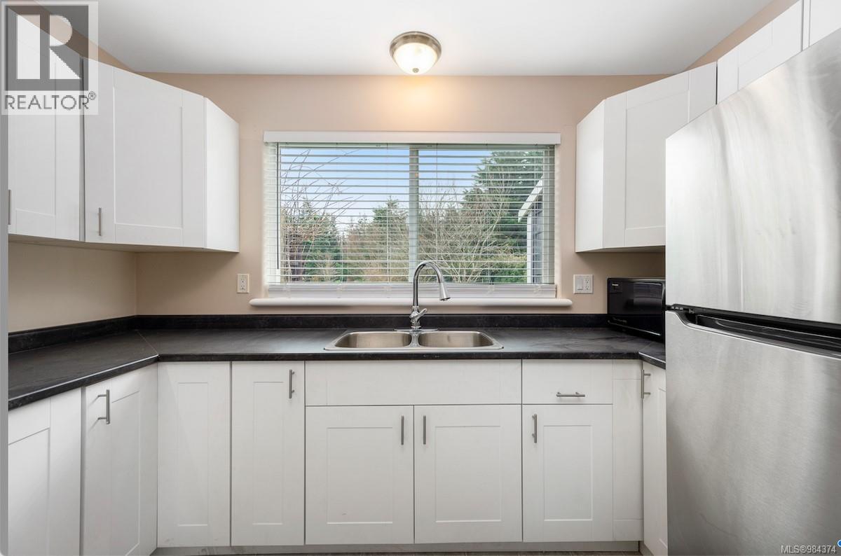 321 Wireless Rd, Comox