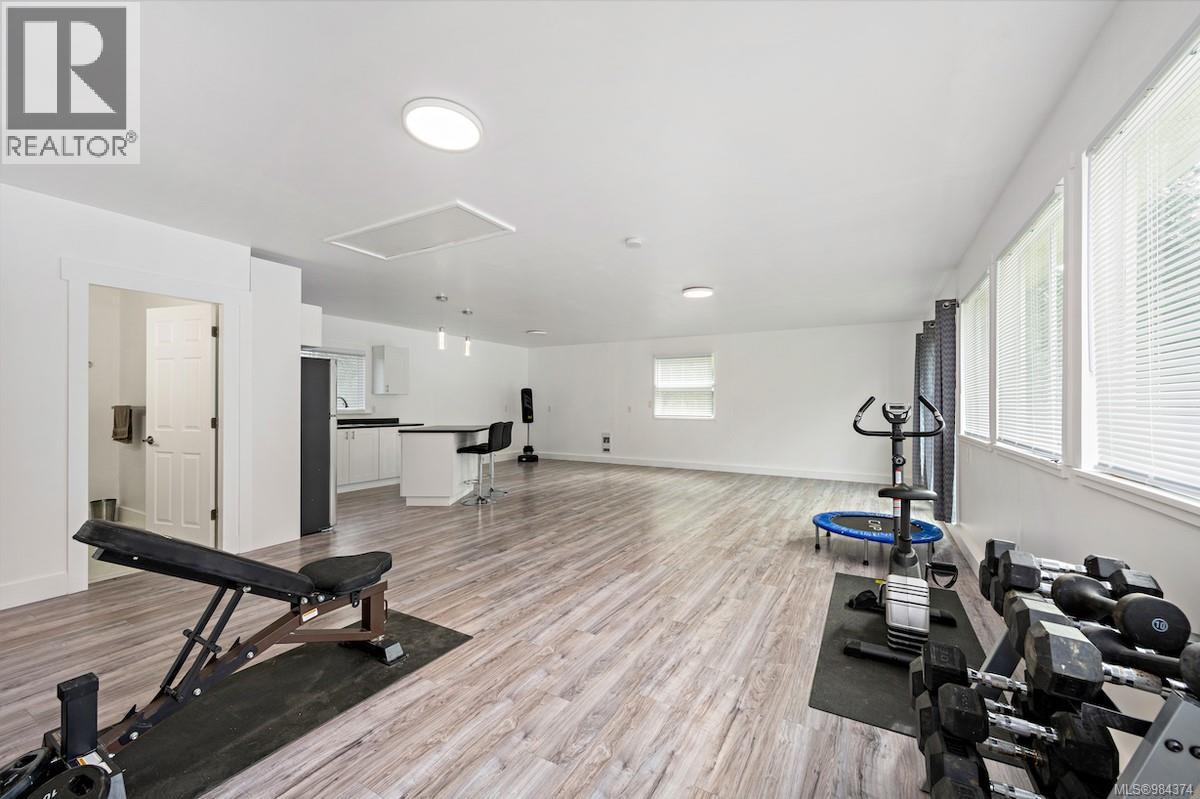 321 Wireless Rd, Comox